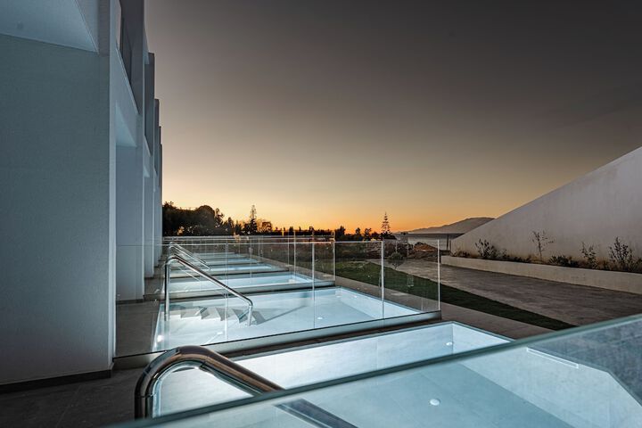 Pool 20 of 38
