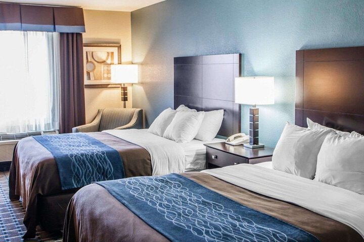 2 Queen Beds (4 of 7)