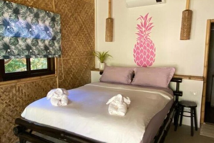 Room 8 of 60