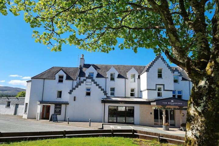 Broadford Hotel