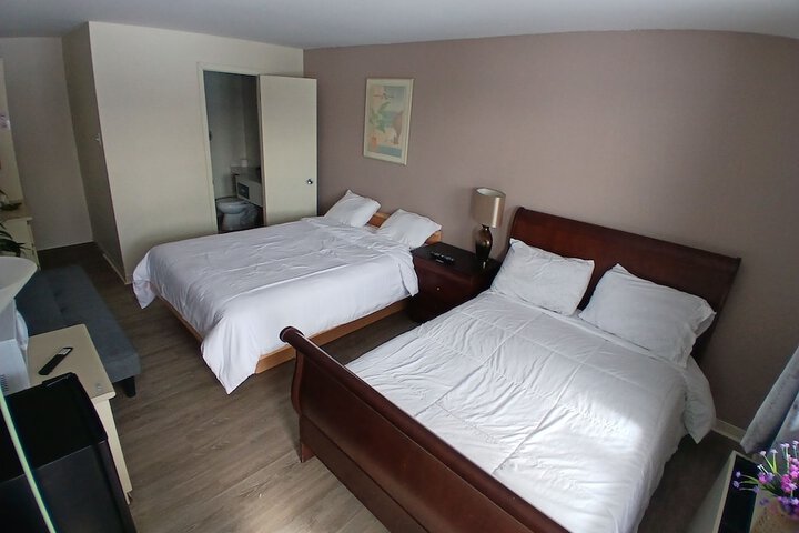 Room 7 of 37