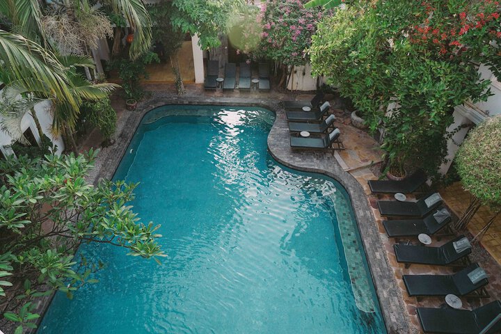 Pool 62 of 94
