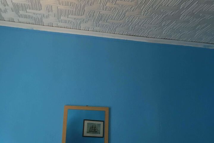 Room 13 of 18