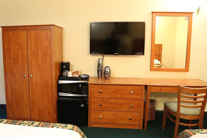 Room 7 of 37