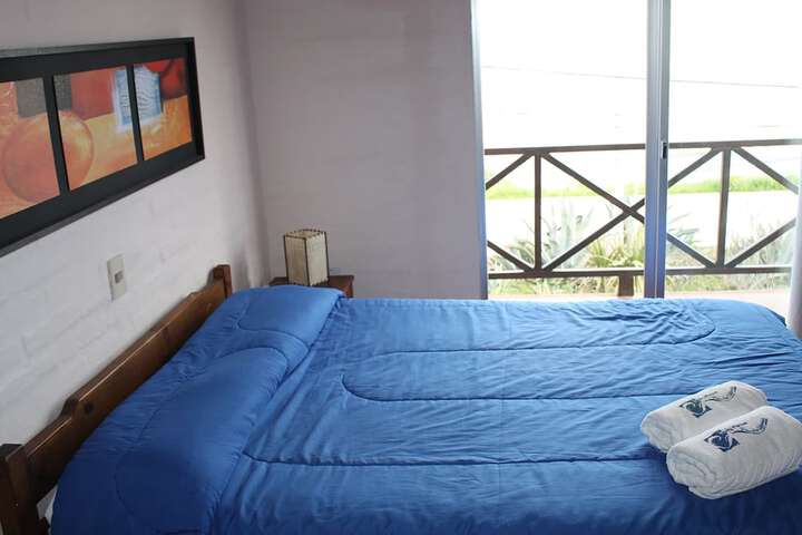 Room 3 of 53