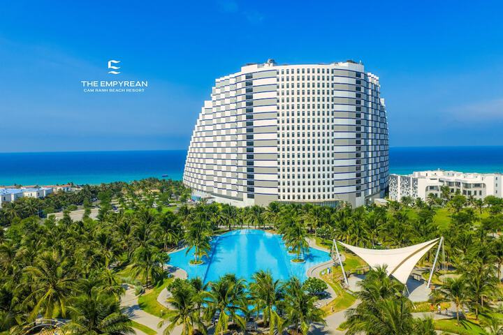 Hotel 84 of 90
