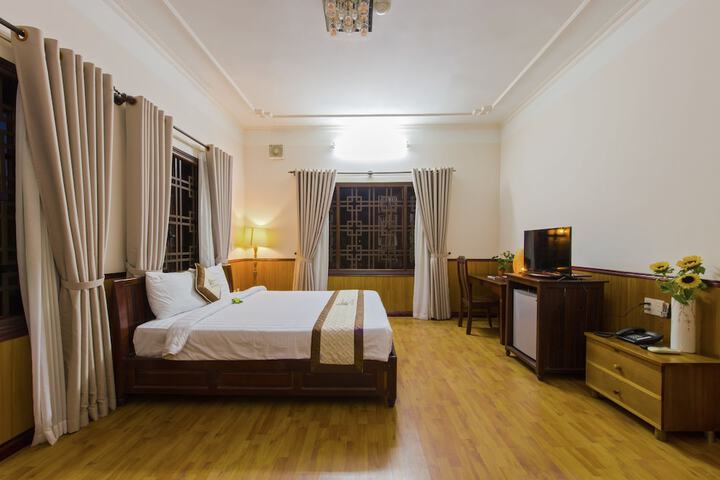 Room 8 of 45