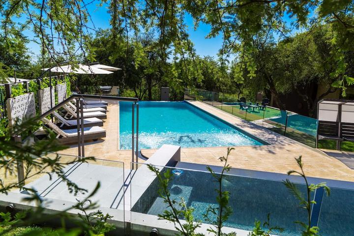Pool 31 of 67