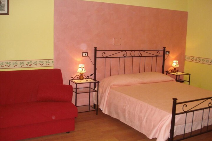 Room 6 of 36