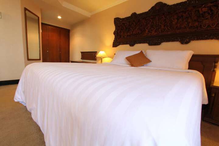 Room 5 of 34