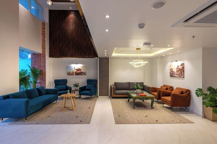 Hotel Interior 5 of 147
