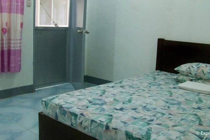 Room 17 of 26