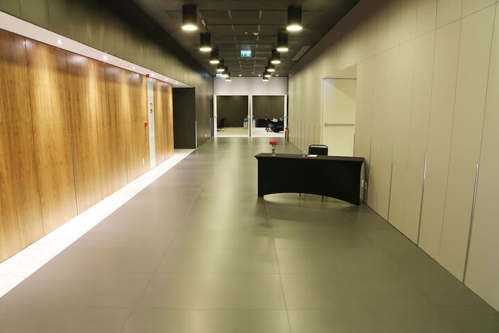 Ballroom/Hall 60 of 74