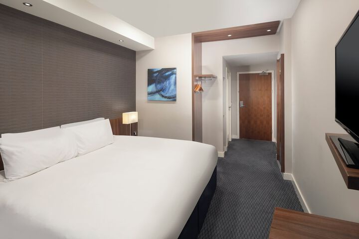Room 38 of 138