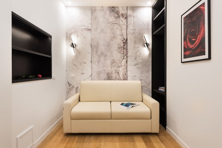 Room 16 of 36