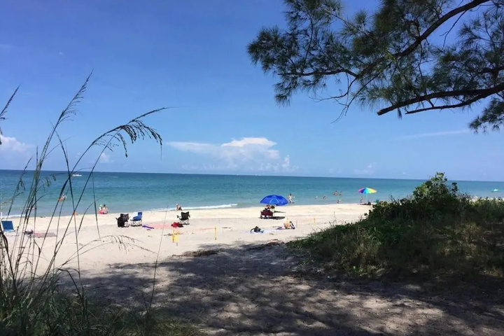 Beach 13 of 20