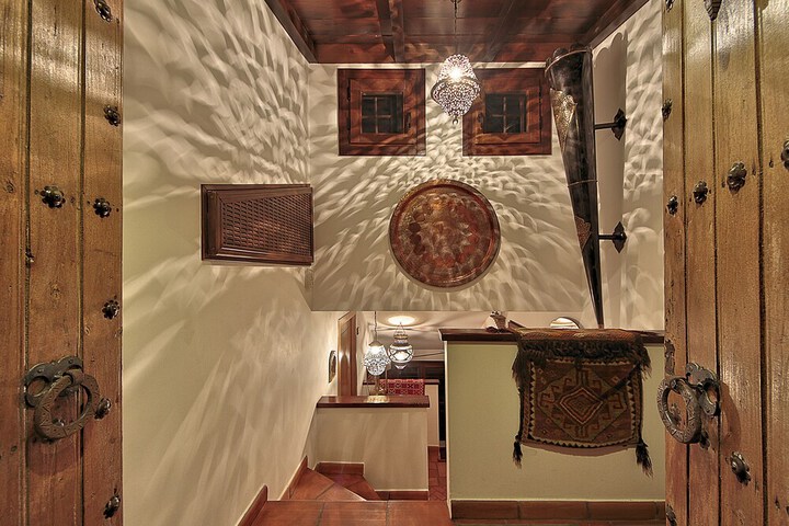 Room 19 of 68