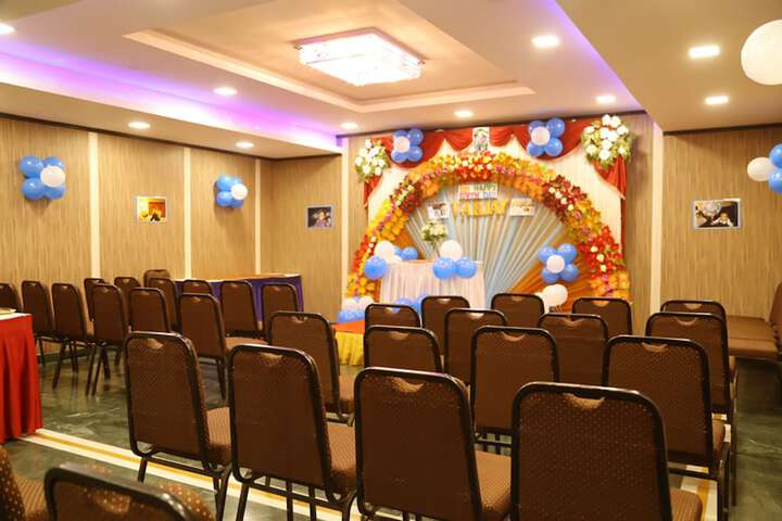Ballroom/Hall 42 of 47
