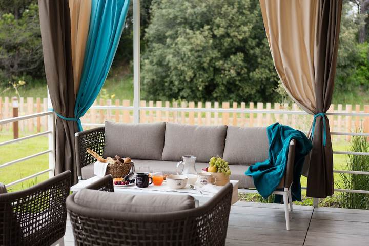 Terrace/Patio 20 of 66