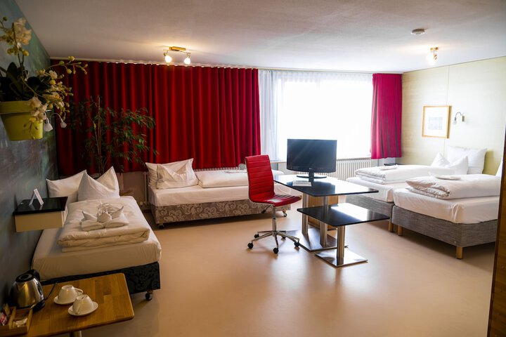 Room 36 of 81