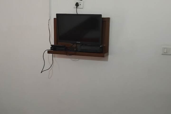 Room 7 of 18