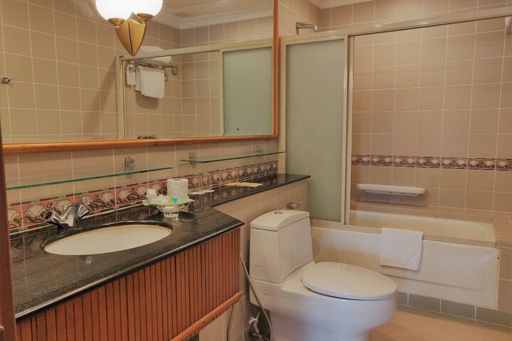 Bath Interior