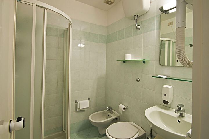 Room 20 of 53