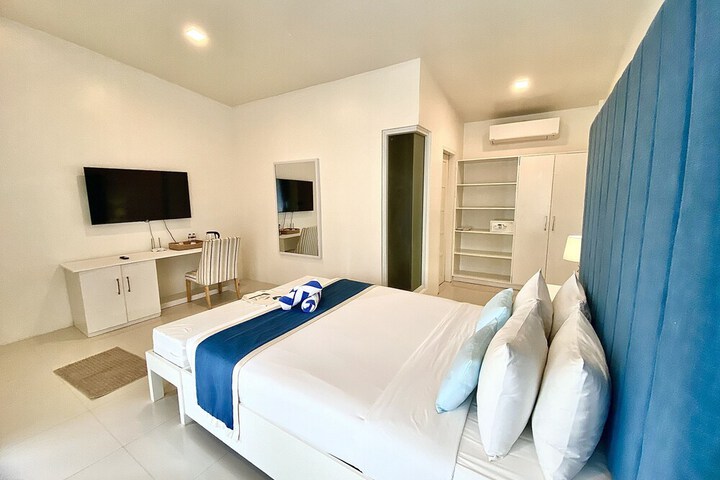 Room 15 of 51