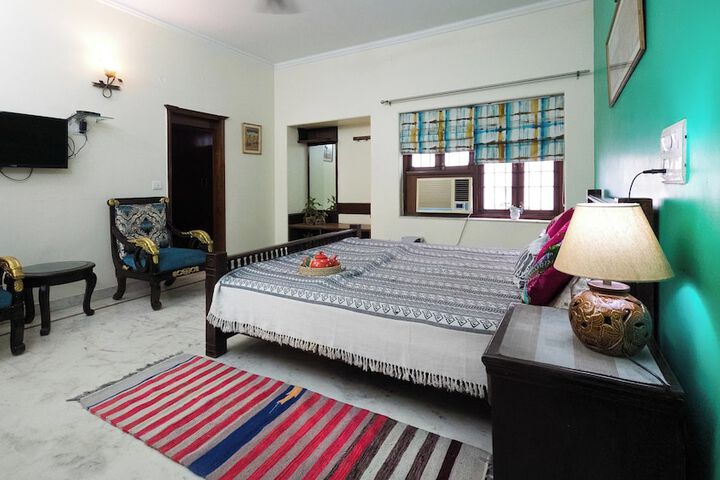 Room 15 of 92