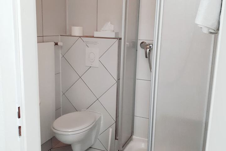 Room 52 of 116