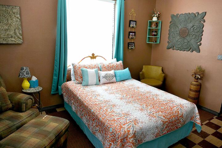 Room 26 of 101