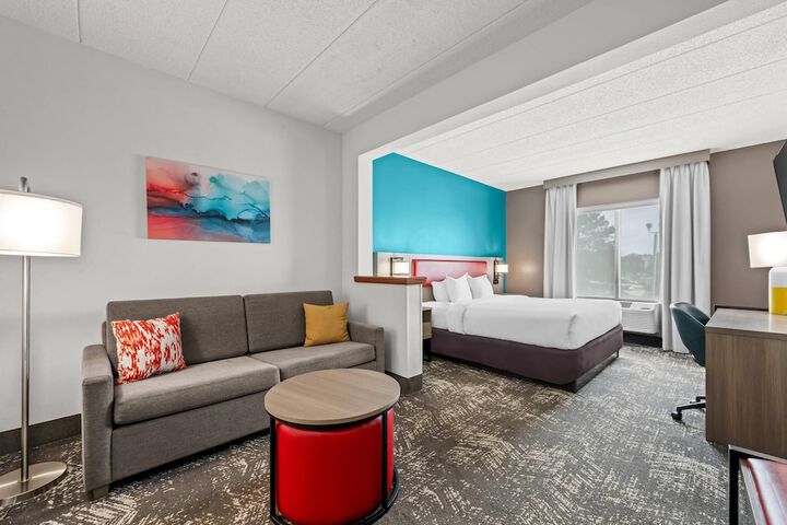 Room 25 of 60
