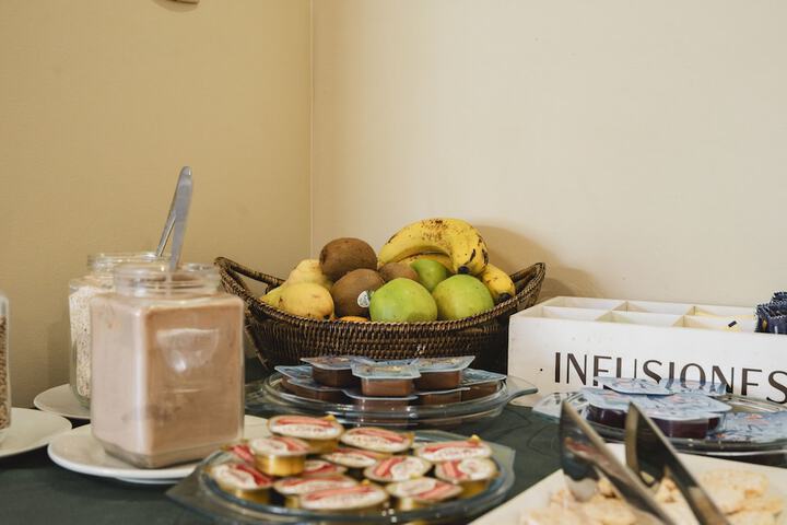 Breakfast/Coffee Service 52 of 68