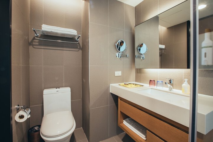 Room 158 of 210