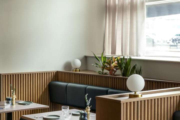 Dining 106 of 131