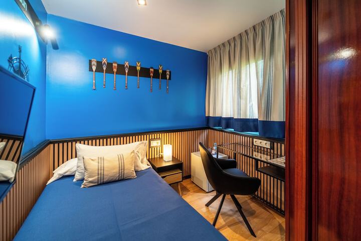 Room 6 of 134