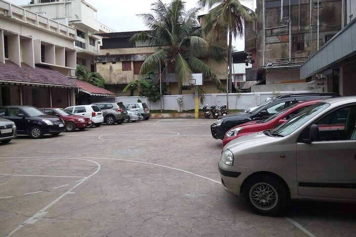 Property Grounds 8 of 11