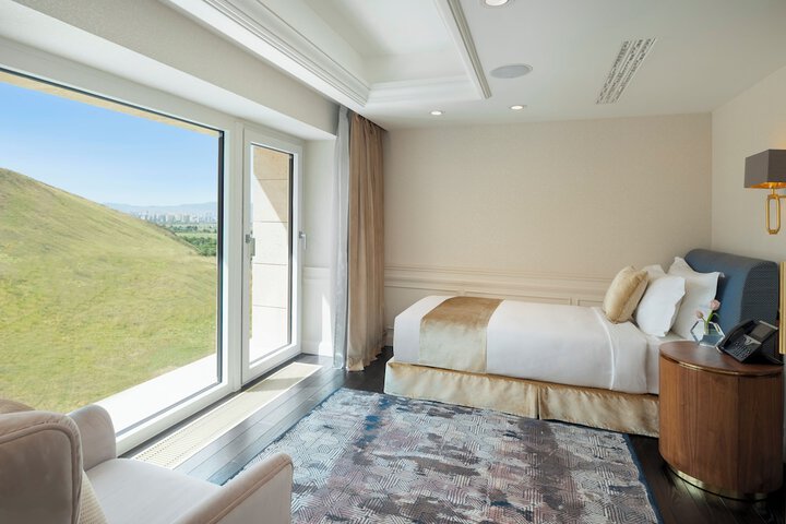 Room 20 of 107