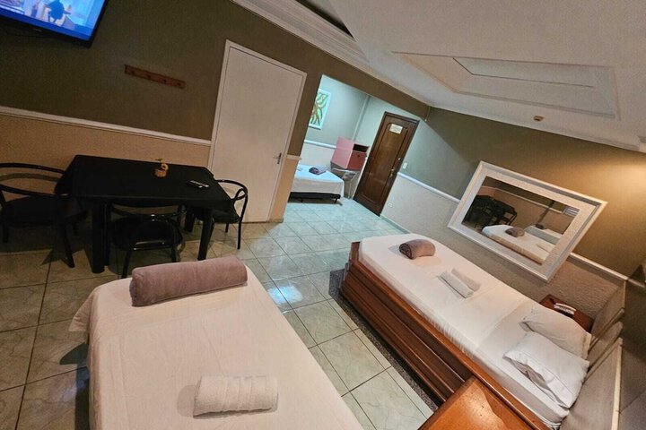 Room 7 of 7