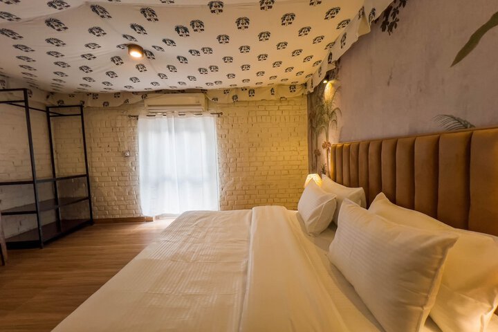 Room 17 of 17