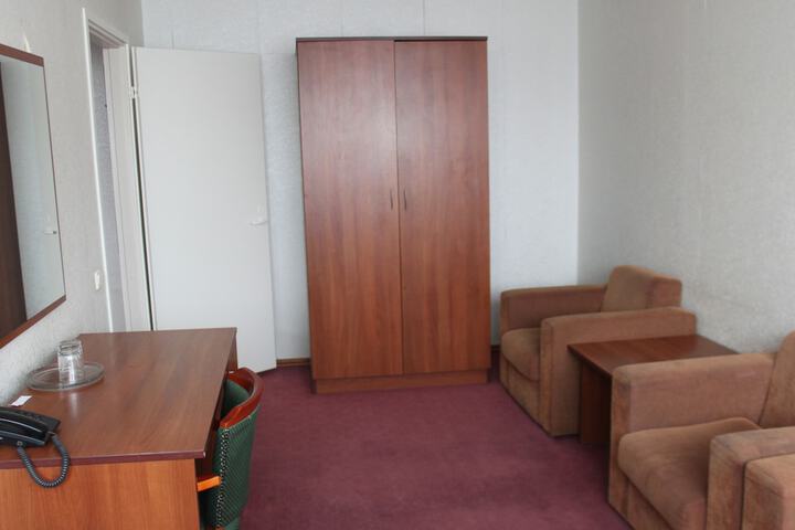 Room 18 of 40