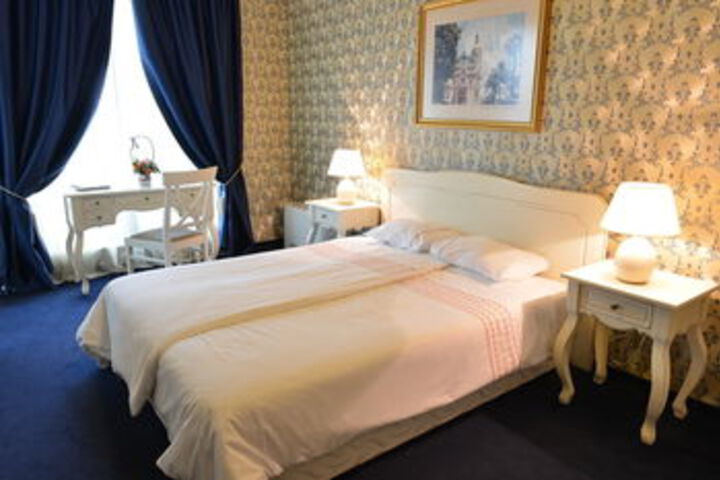 Room 20 of 48