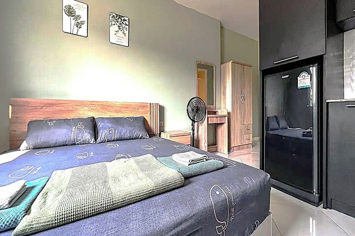 Room 7 of 74