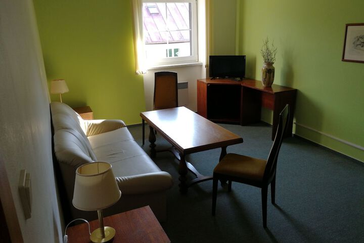 Room 14 of 15