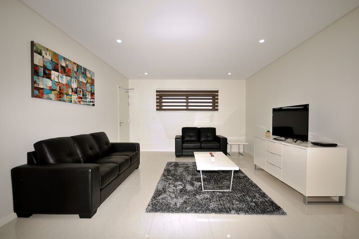 Room 12 of 21