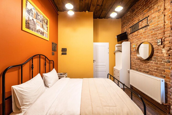 Room 34 of 50