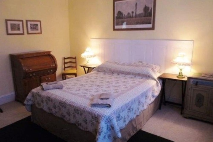 Room 9 of 50