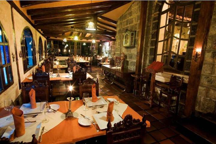 Dining 40 of 67