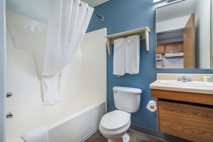 Studio Double Bed (2 of 13)