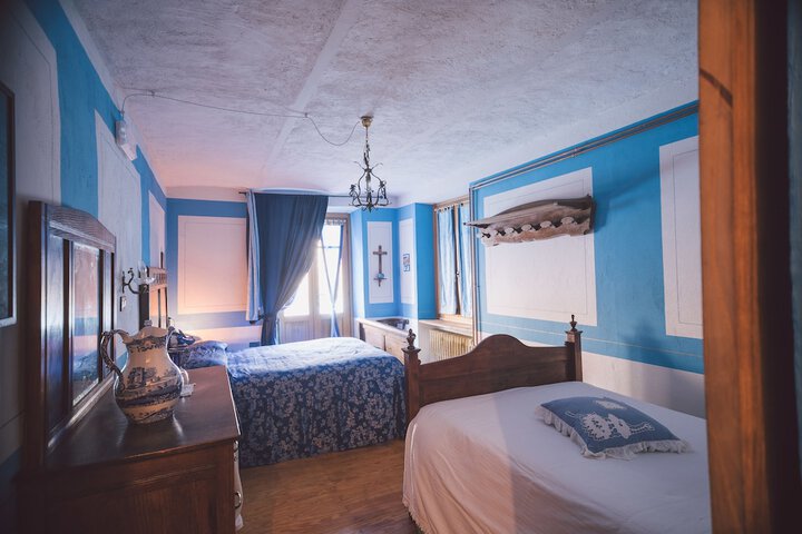 Room 12 of 29